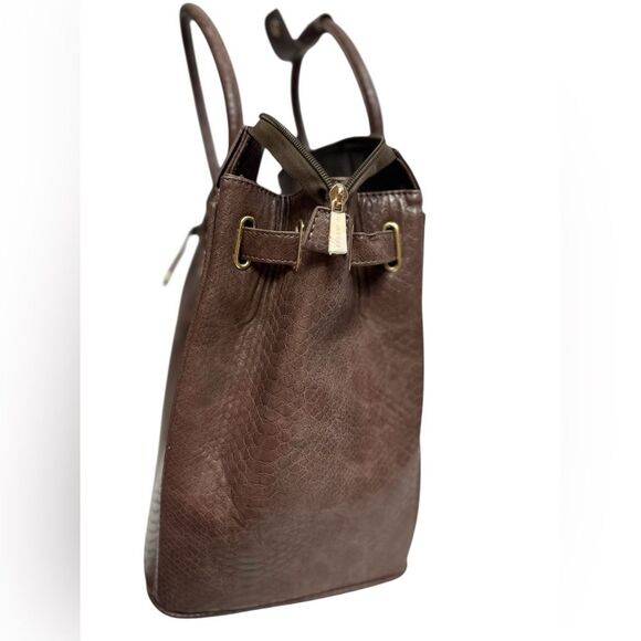 KC‎ Jagger Brown Rolling Suitcase - Picture 5 of 16